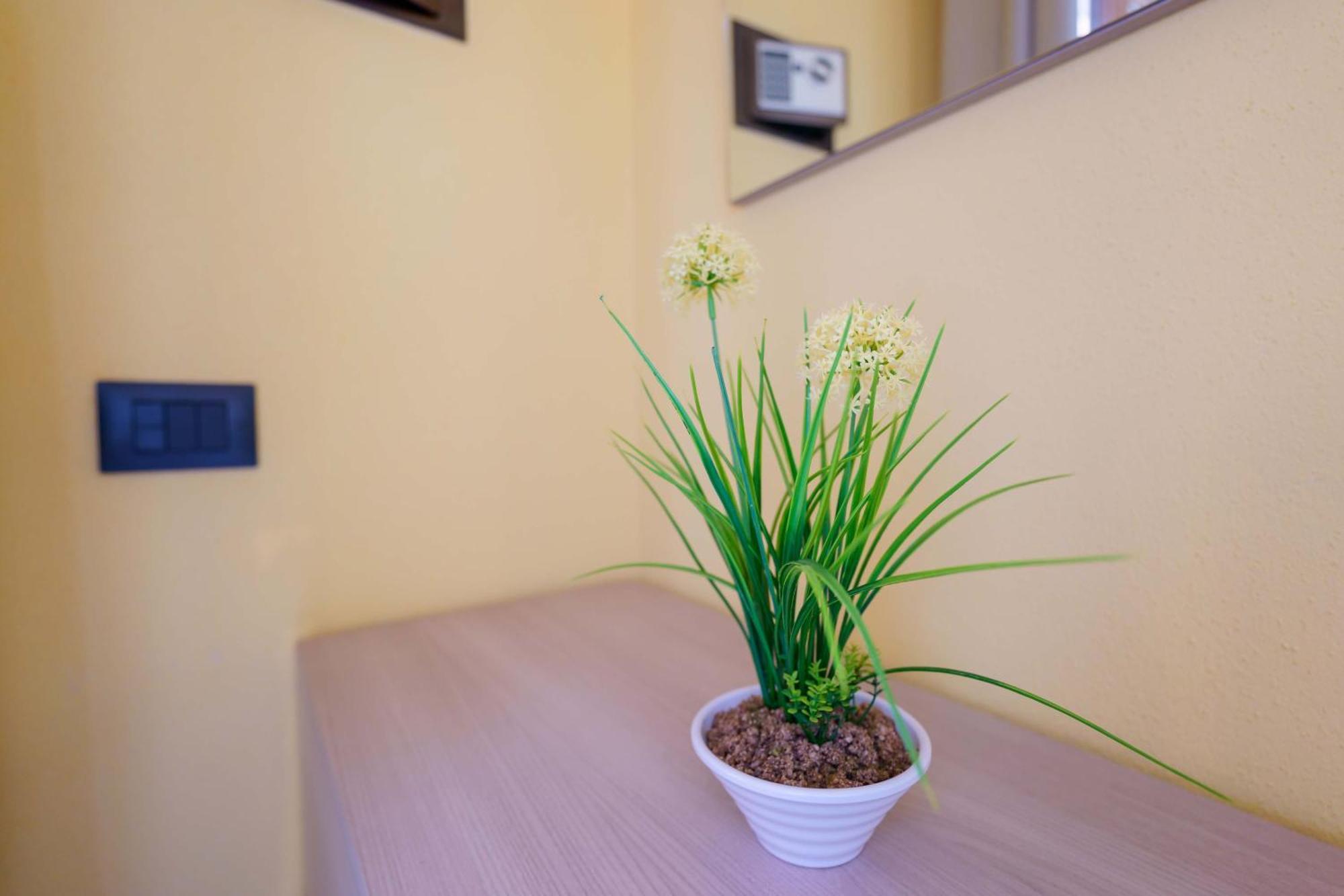 B&B Paradise Home Quartu Sant'Elena Bagian luar foto
