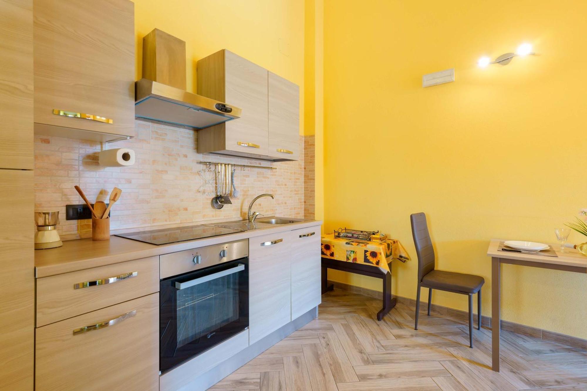 B&B Paradise Home Quartu Sant'Elena Bagian luar foto