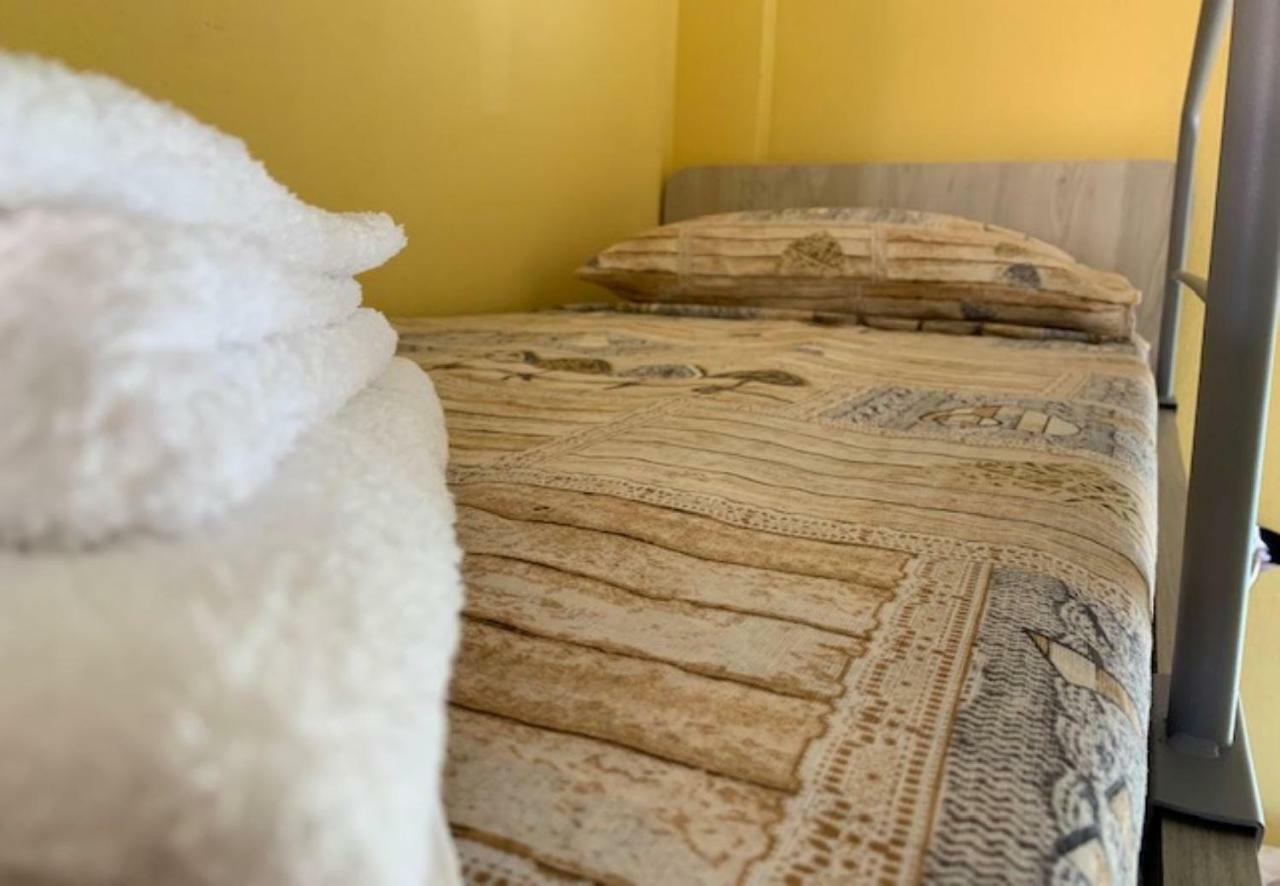B&B Paradise Home Quartu Sant'Elena Bagian luar foto